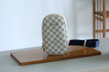 Fan Fashion Lu-Vi bags - 9388