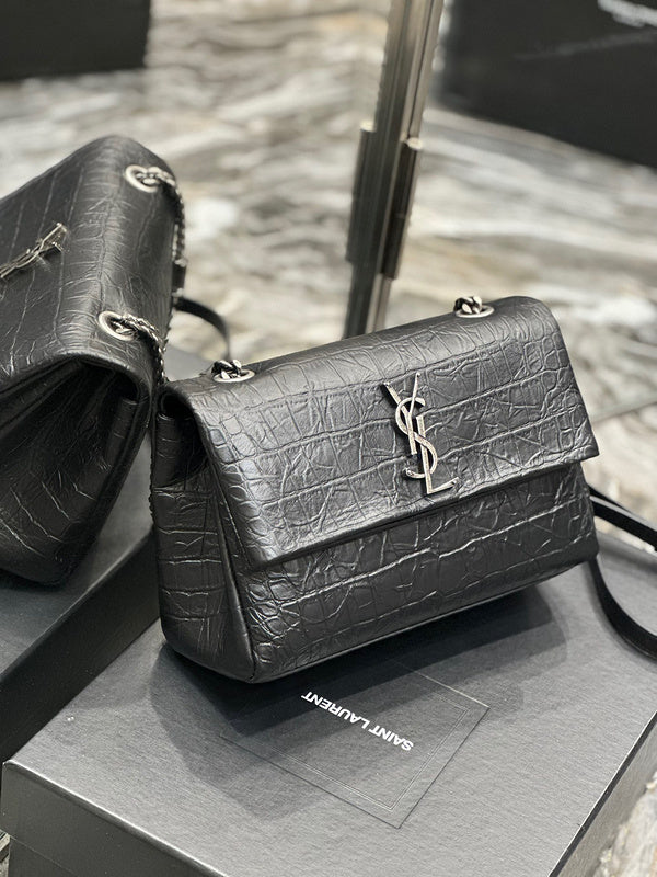 Amelia - YSL Bag - 1961