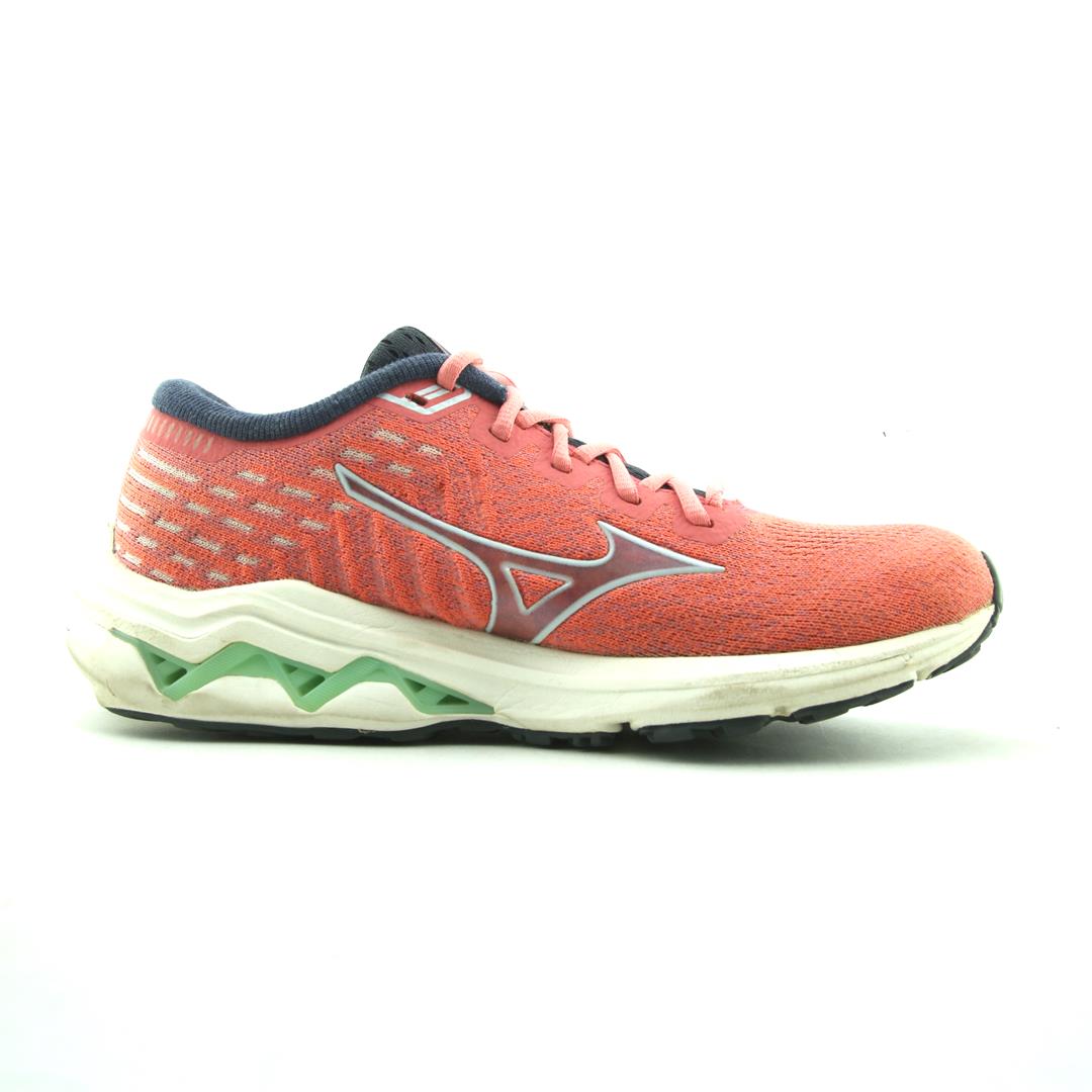 MIZUNO WAVE INSPIRE 17