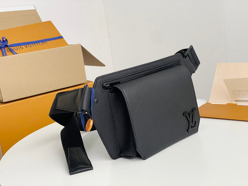 Fan Fashion Lu-Vi bags - 17582