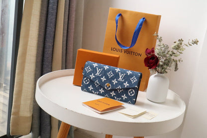 Amelia- LOV  Luxury  Wallets - 614