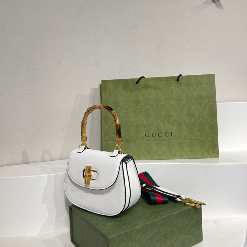 Amelia- GCI Bags - 2007