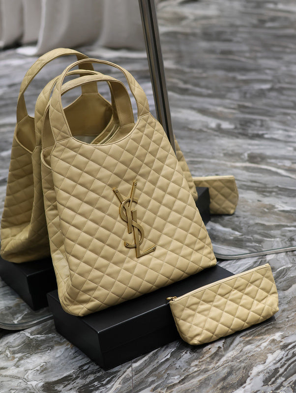 Amelia - YSL Bag - 2094