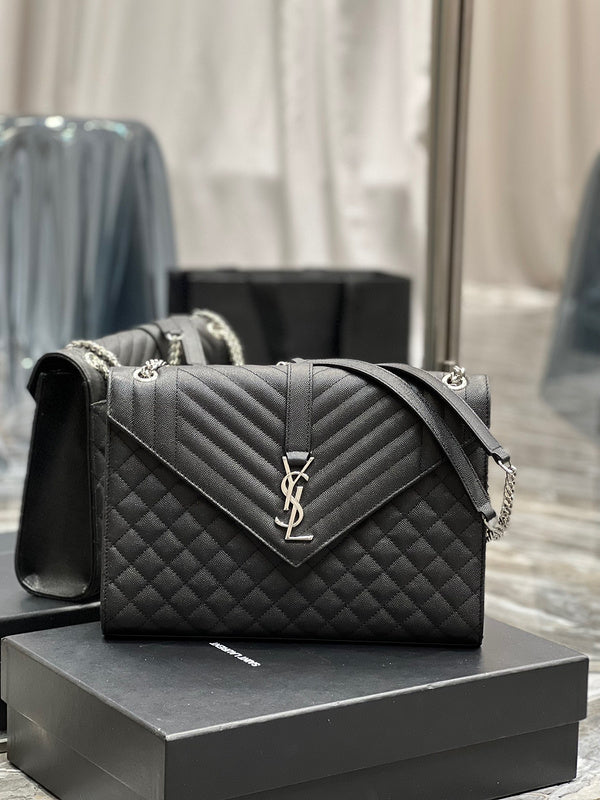 Amelia - YSL Bag - 1886
