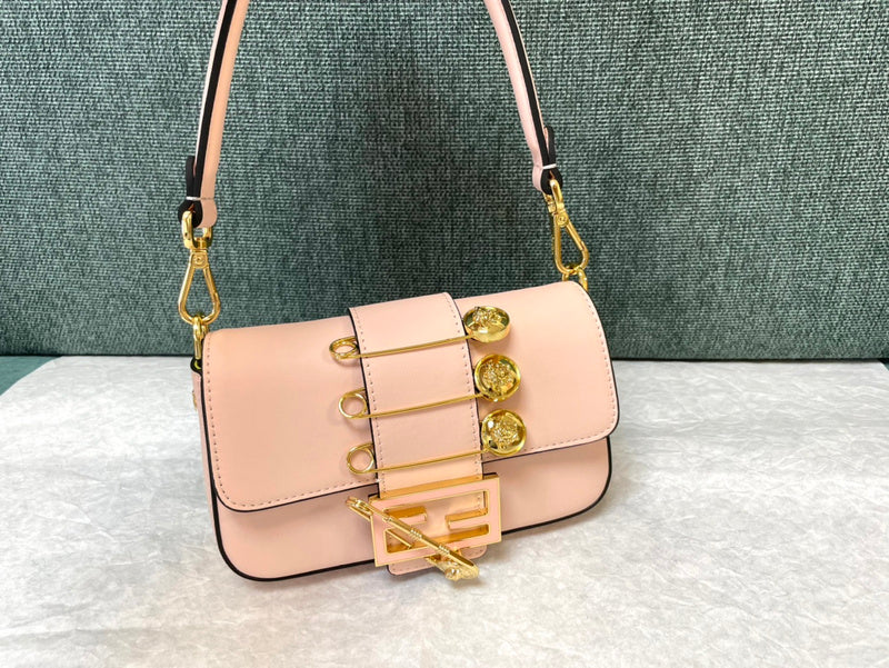 Amelia's Bag Gallery - VAR Bags - 218