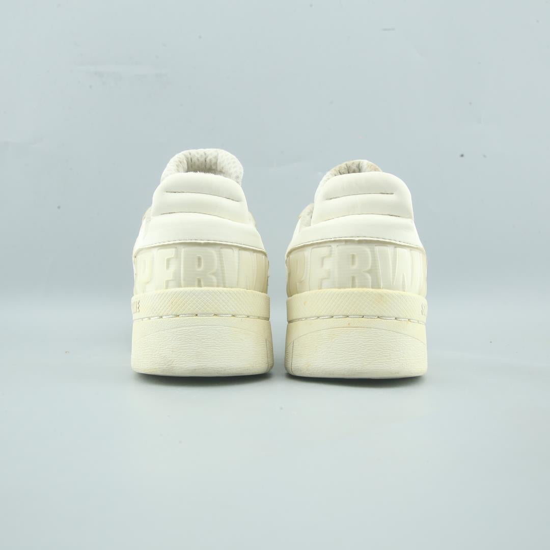 LI-NING .