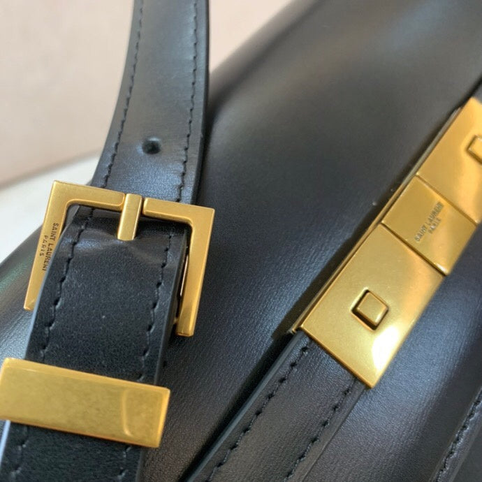Amelia - YSL Bag - 3624