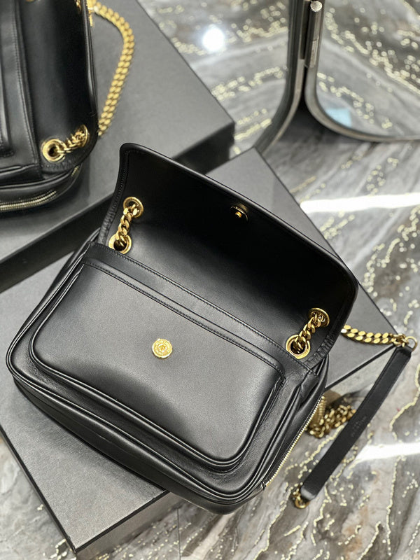 Amelia - YSL Bag - 1777