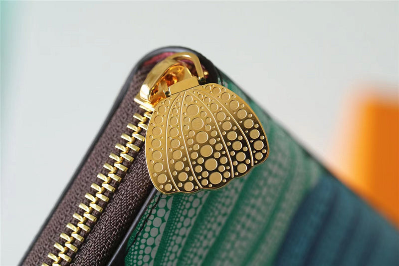 Fan Fashion Lu-Vi bags - 8742