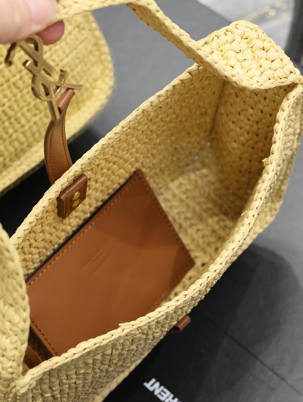 Amelia - YSL Bag - 1827