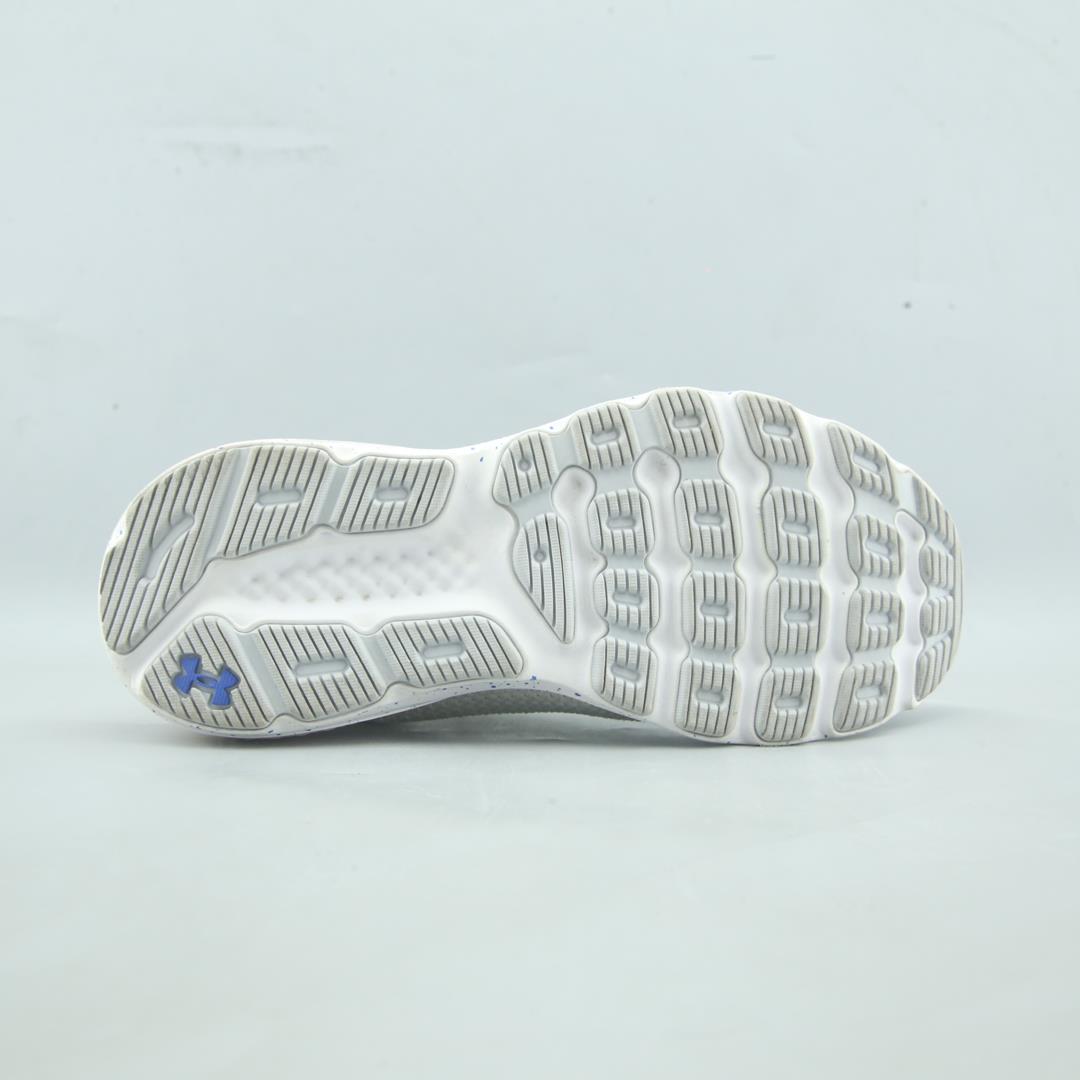 UNDER ARMOUR CHARGED ESCAPE 4