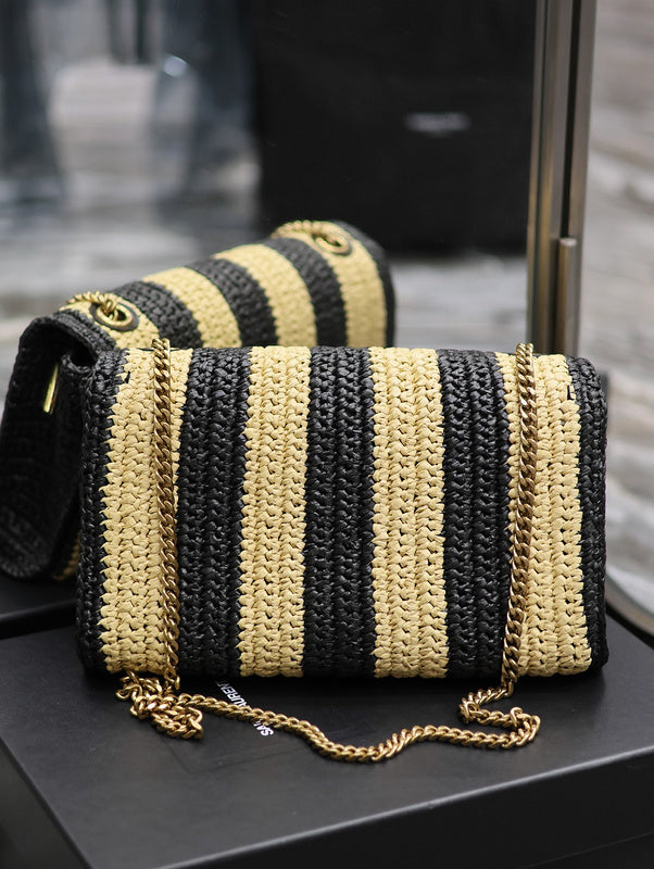 Amelia - YSL Bag - 1813