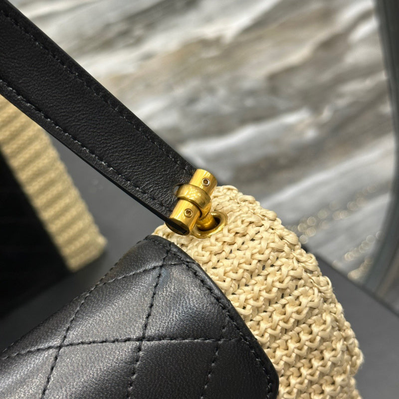 Amelia - YSL Bag - 3930