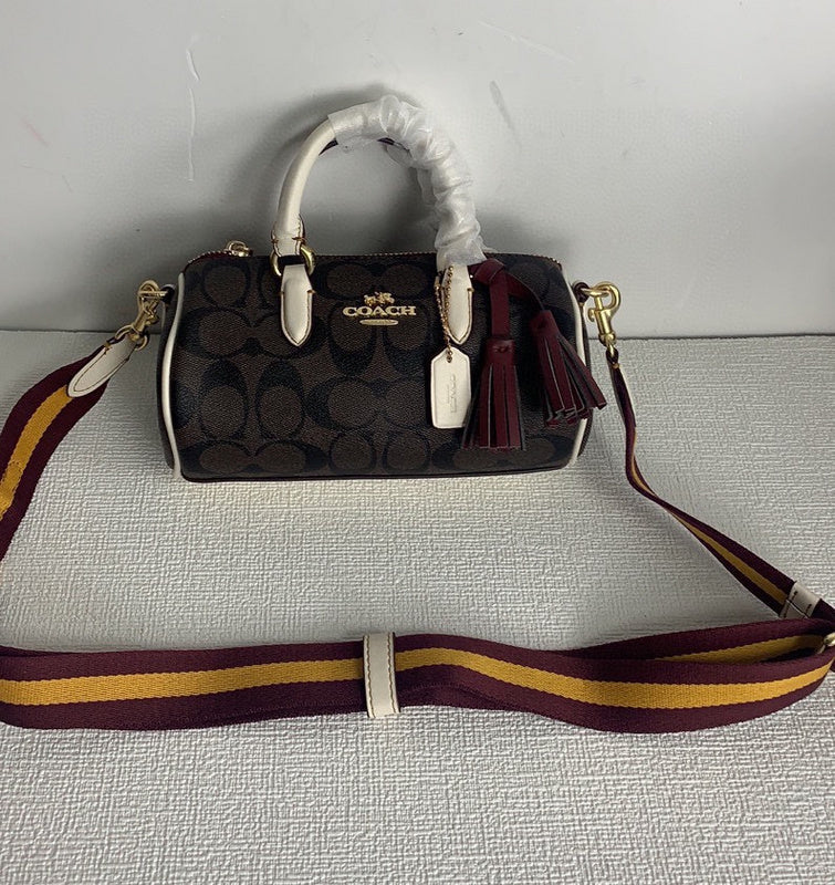 Amelia-i CAH Bags - 204