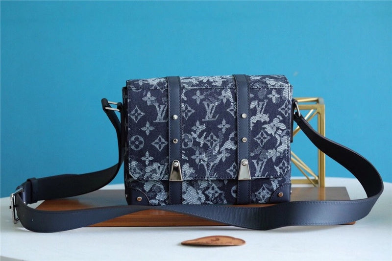 Fan Fashion Lu-Vi bags - 10163