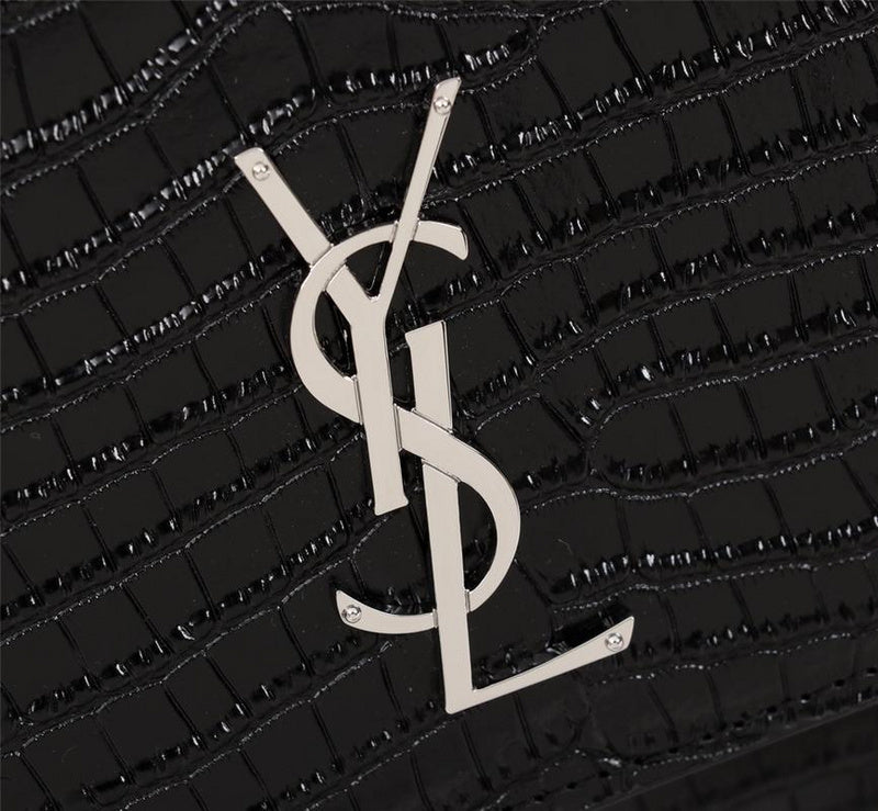 Amelia - YSL Bag - 2543