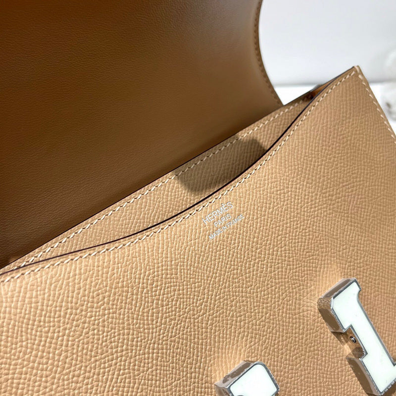 Amelia - HMS Bags - 1639