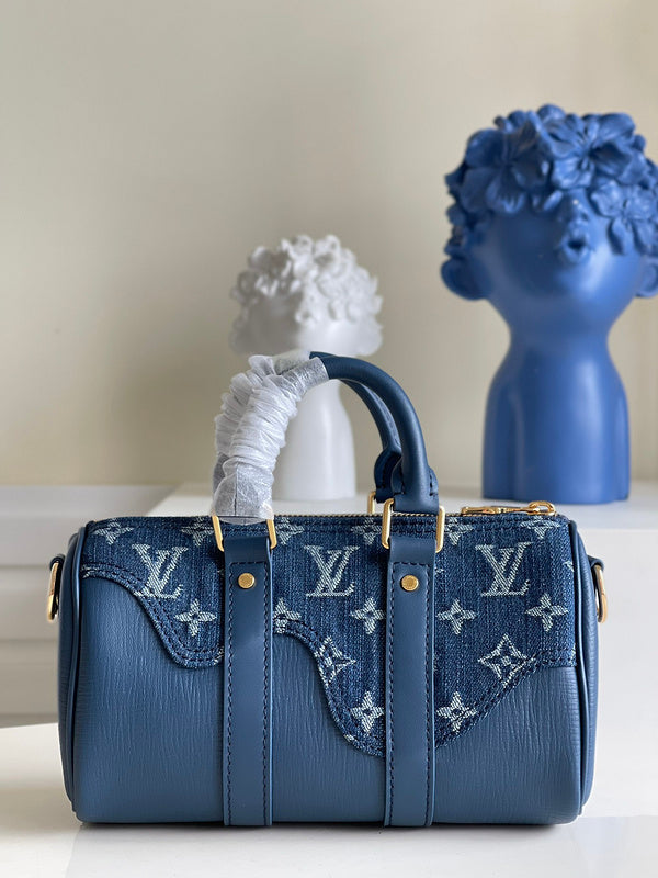 Fan Fashion Lu-Vi bags - 17309