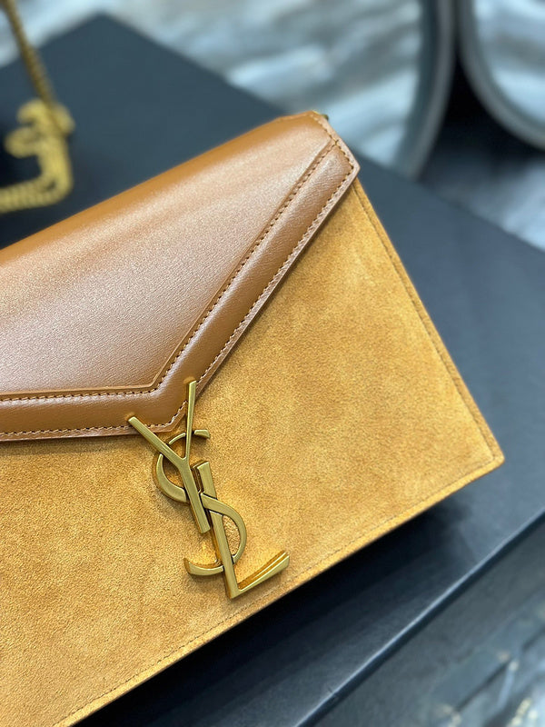 Amelia - YSL Bag - 3903