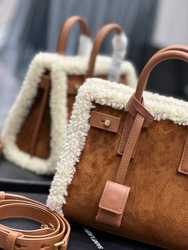 Amelia - YSL Bag - 3938
