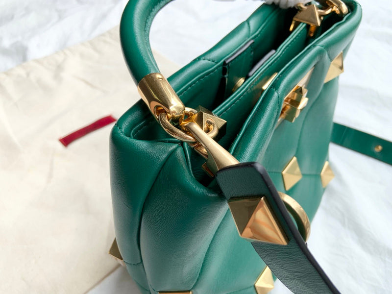 VAL LUXURY BAGS - FOR FASHION LOVERS  AFFORDABLE LUXURY BAGS- 1521