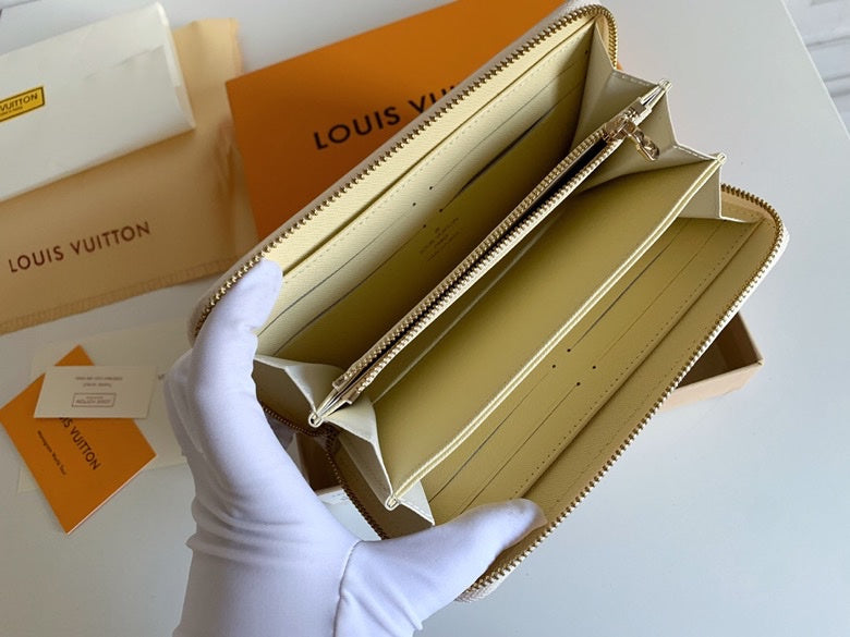 Amelia- LOV  Luxury  Wallets - 706