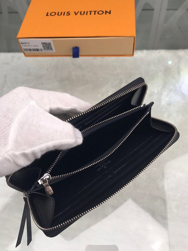 Fan Fashion Lu-Vi bags - 9011