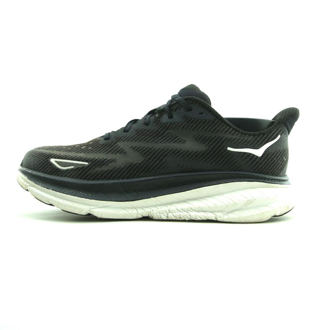HOKA ONE ONE CLIFTON 9