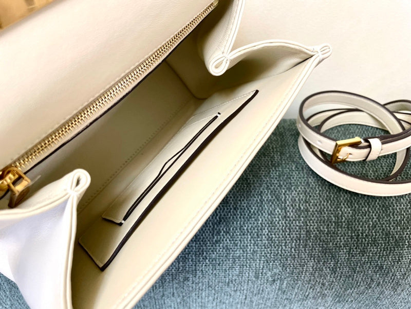 VAL LUXURY BAGS - FOR FASHION LOVERS  AFFORDABLE LUXURY BAGS- 226