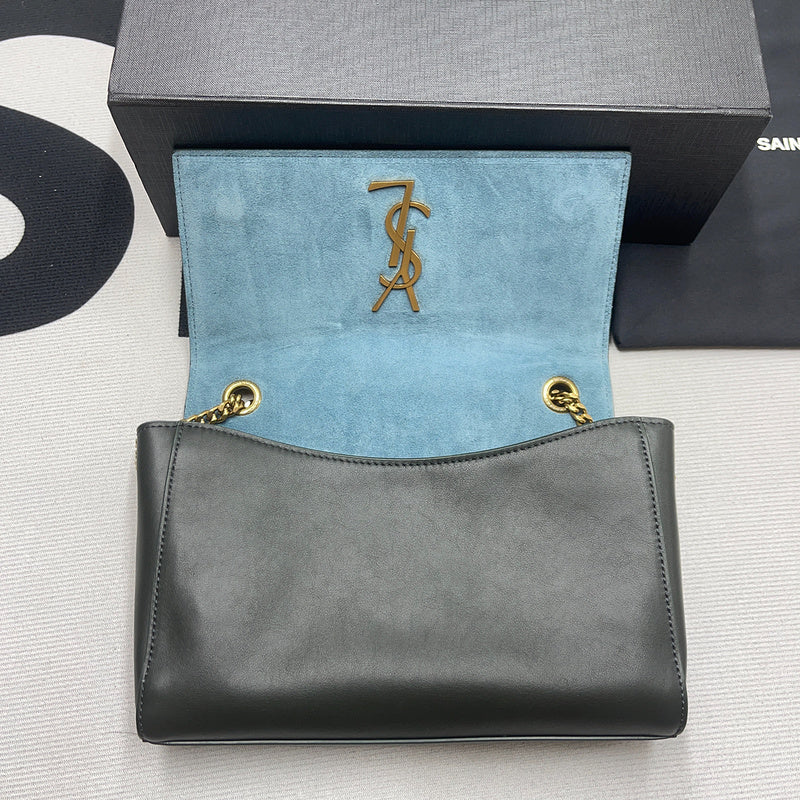 Amelia - YSL Bag - 2042