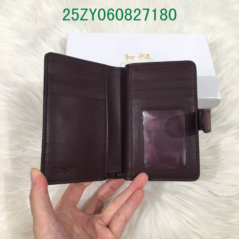 Amelia - CAH Wallet - 160
