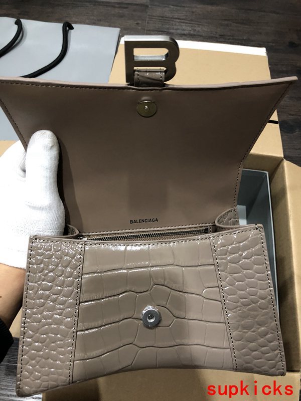 Amelia- BG Hourglass Bags - 106