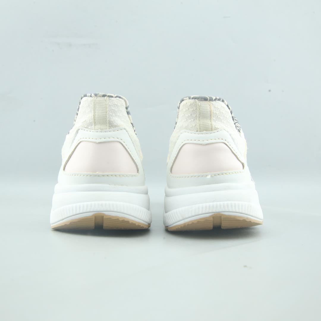 AVIA MEMORY FOAM