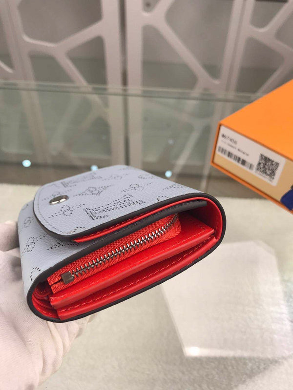 Fan Fashion Lu-Vi bags - 9152