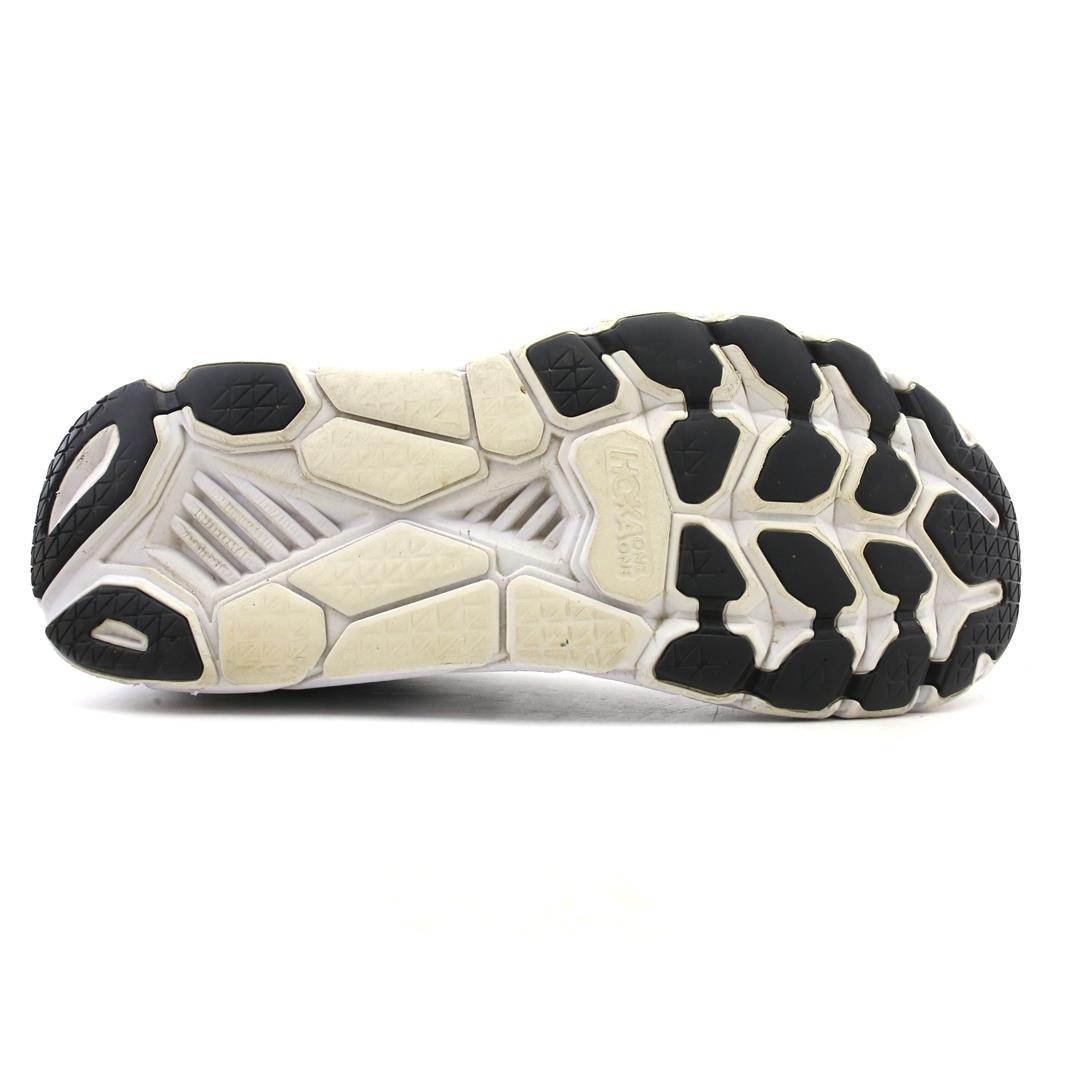 HOKA ONE ONE CLIFTON 6