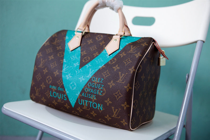 Fan Fashion Lu-Vi bags - 8184