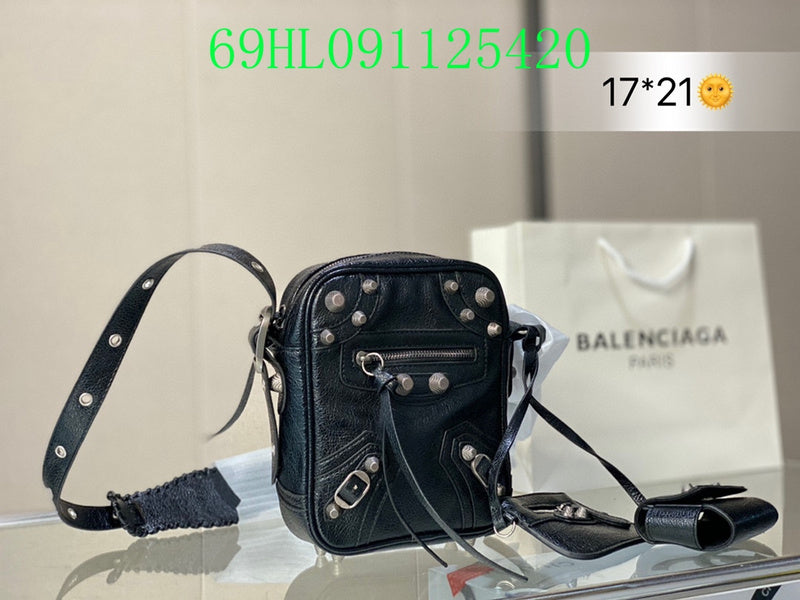 Amelia - BGA Bags - 1972