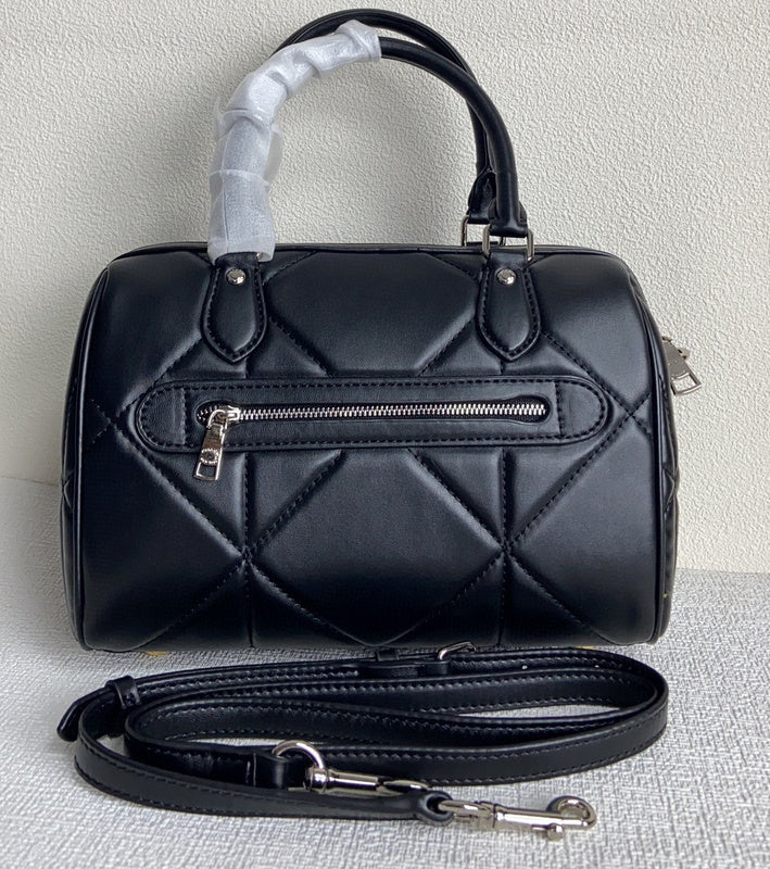 Amelia-i CAH Bags - 120
