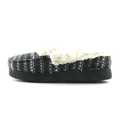 MUK LUKS .