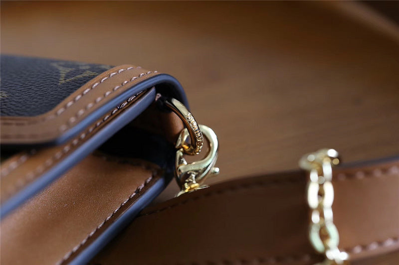 Fan Fashion Lu-Vi bags - 9339