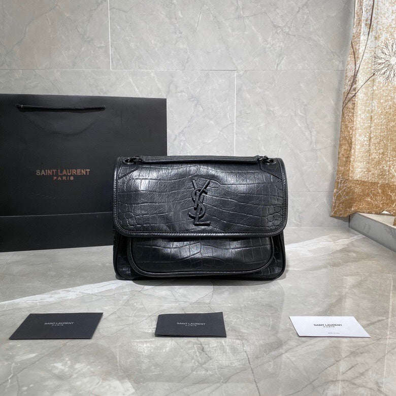 Amelia - YSL Bag - 4046