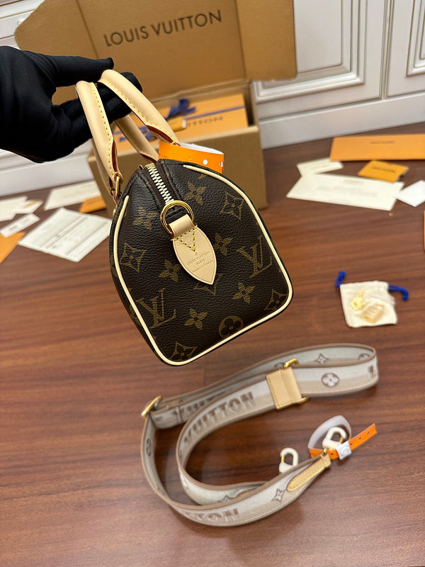 Amelia's Bag Gallery - LOV Bags - 1040