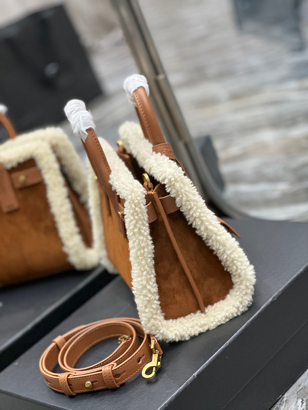 Amelia - YSL Bag - 3938