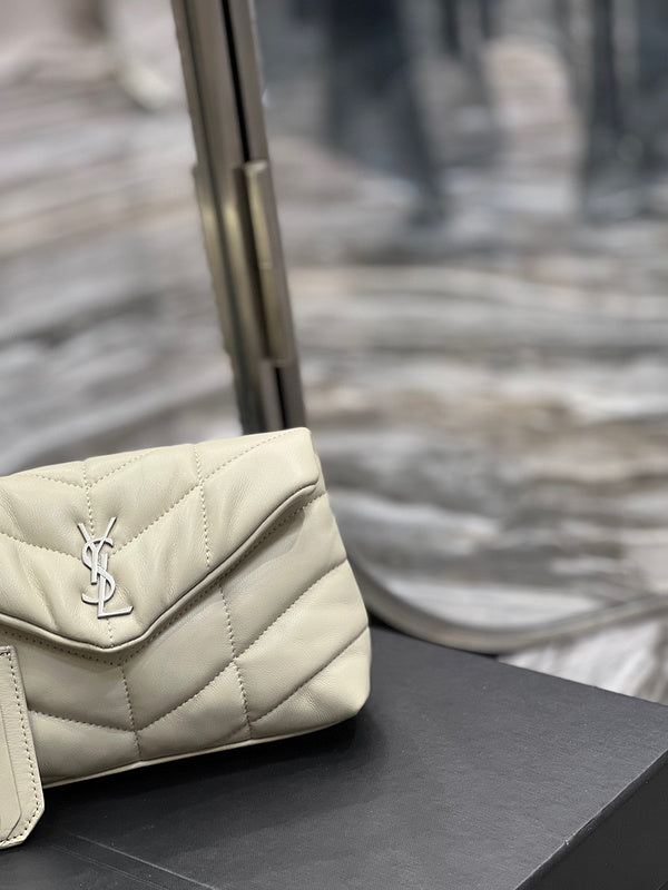 Amelia - YSL Bag - 1778