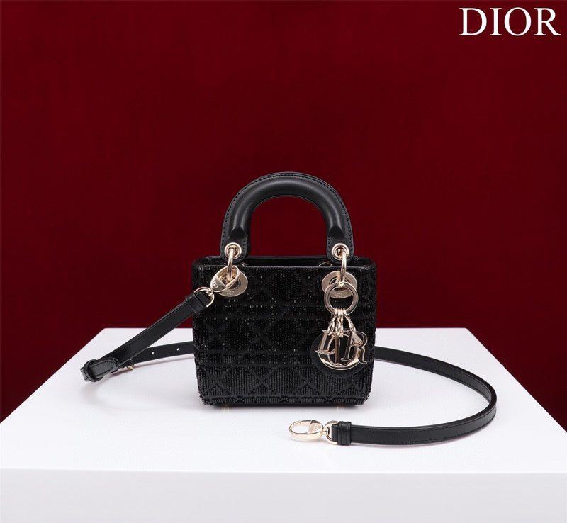 Amelia- DYOR DESIGNER BAGS - 1689