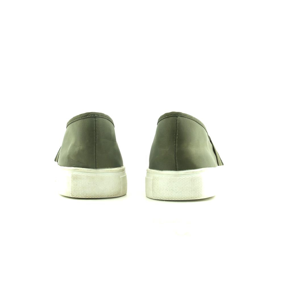 STEVE MADDEN .