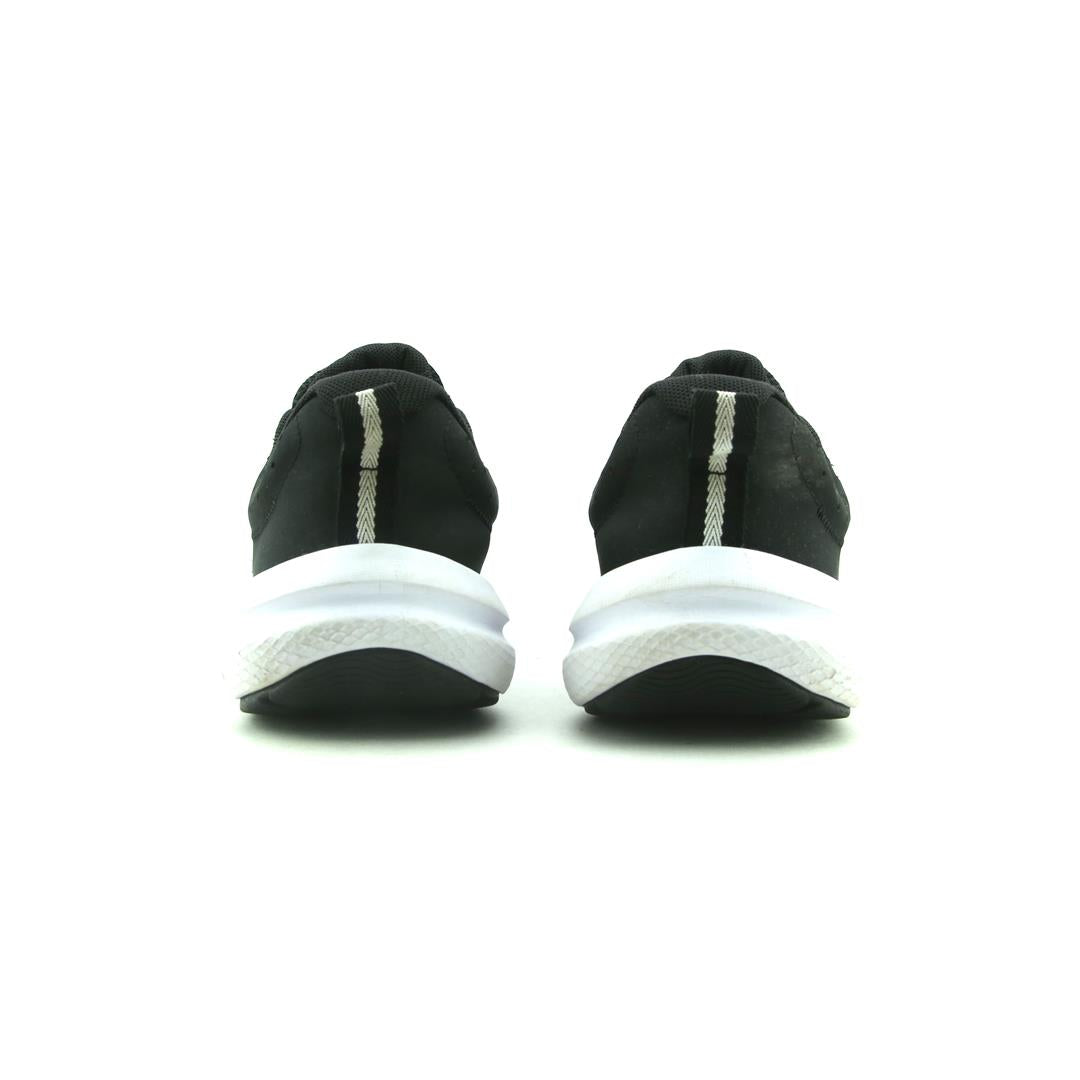 UNDER ARMOUR CHARGED ASSERT 10