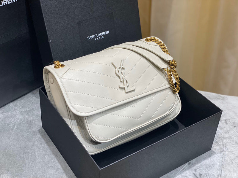 Amelia - YSL Bag - 4044