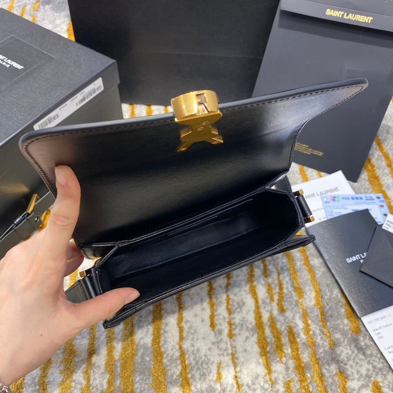 Amelia - YSL Bag - 3829