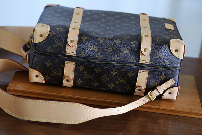 Fan Fashion Lu-Vi bags - 9728